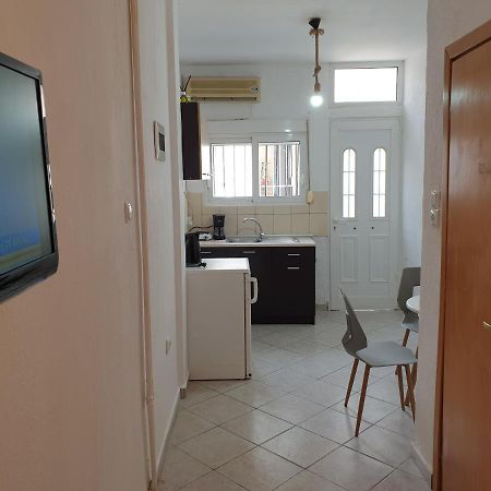 Central Studio Kavala* Eksteriør billede